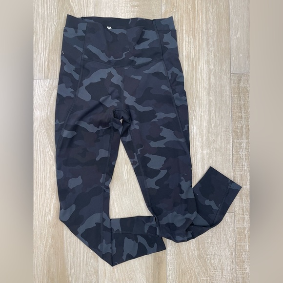 All in motion legging - Picture 1 of 3